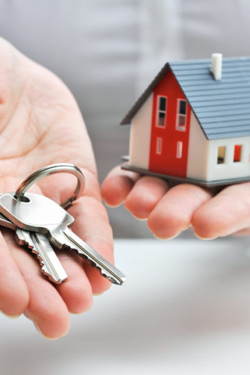The Dos and Don'ts of Buying Your First House
